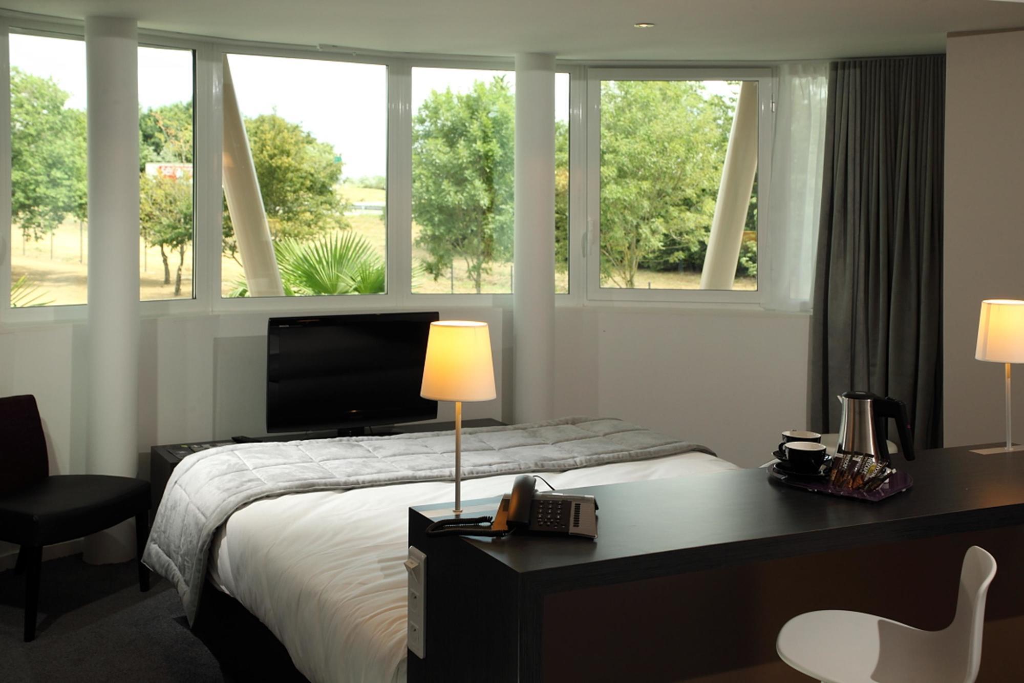 ดิ ออริจินัล บูทิก โฮเทล แซ็งเจมส์ น็องต์ ใต้ Hotel มงเตกู ภายนอก รูปภาพ